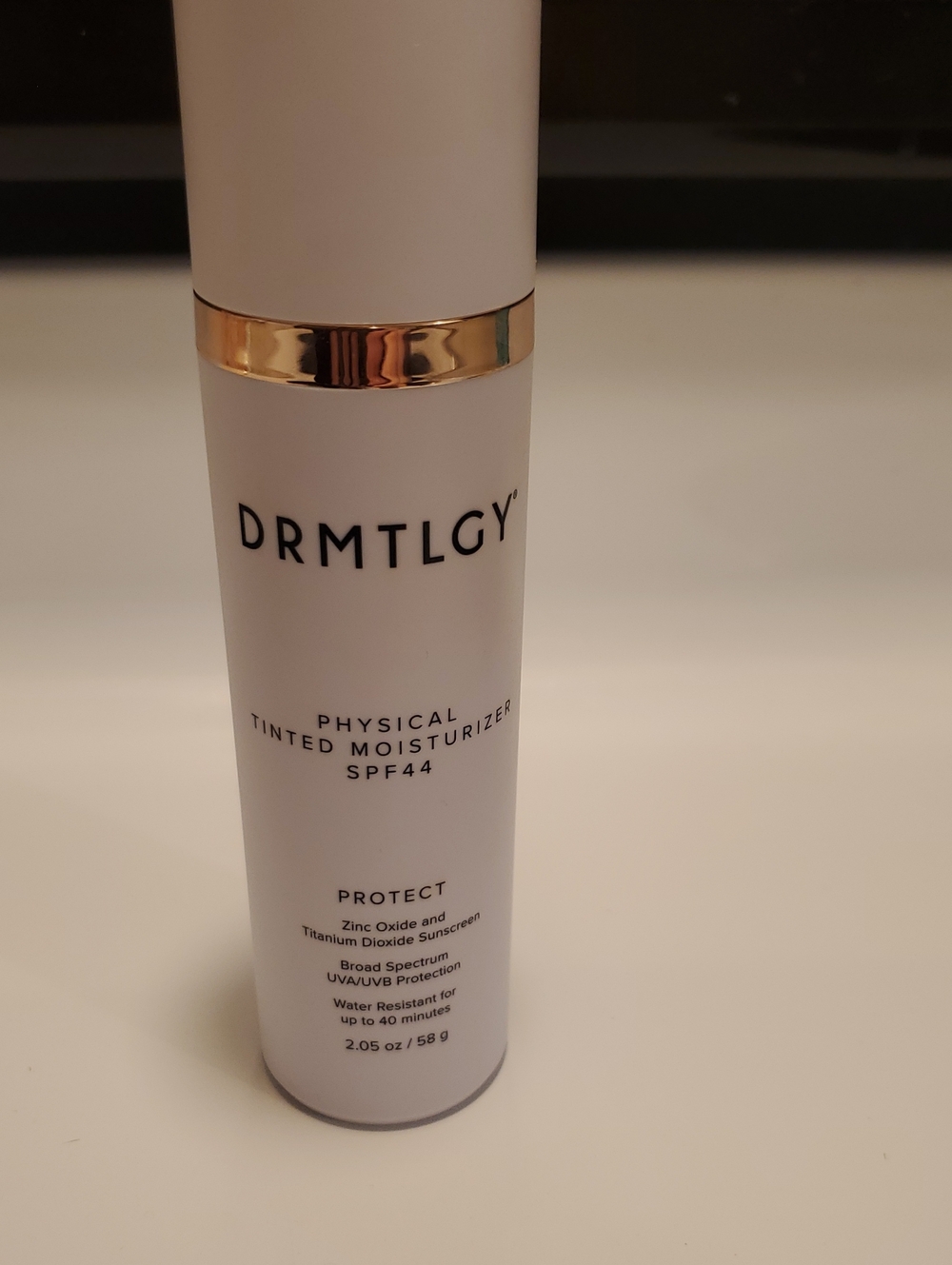 Gently Used DRMTLGY Physical Tinted Moisturizer Spf 44